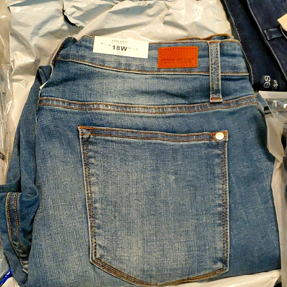 Judy Blue Skinny Fit Jeans